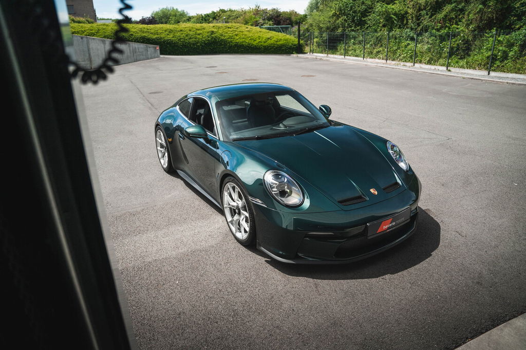 Porsche 992 GT3 Touring