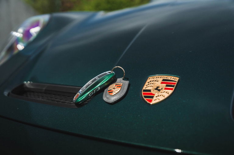 Porsche 992 GT3 Touring