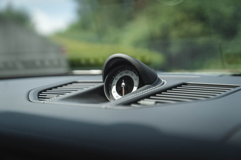 Porsche 992 GT3 Touring