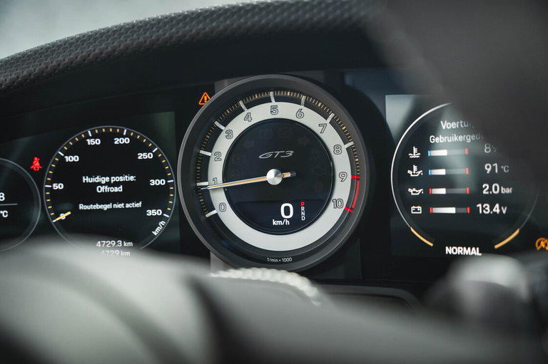 Porsche 992 GT3 Touring