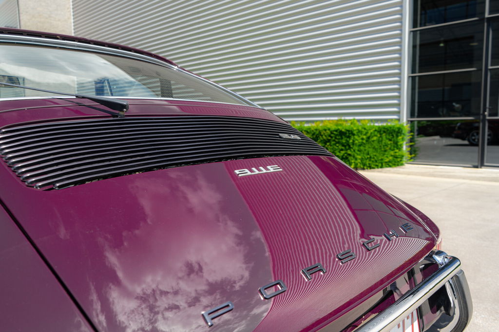 Porsche 911 E