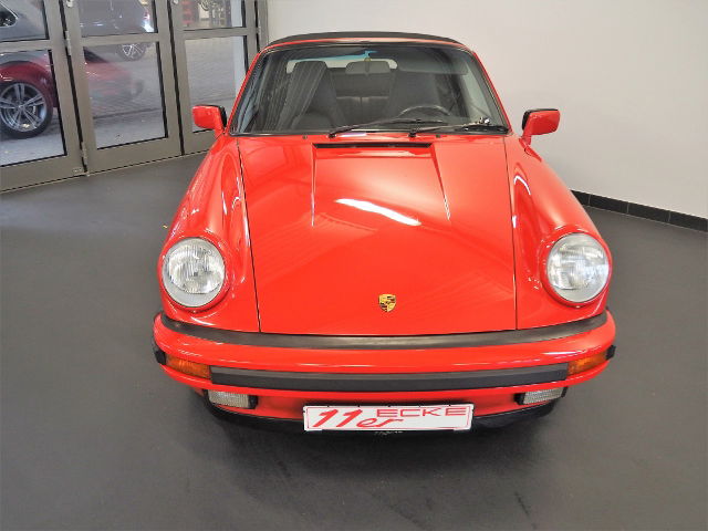 Porsche 911 Carrera 3.2 (US)