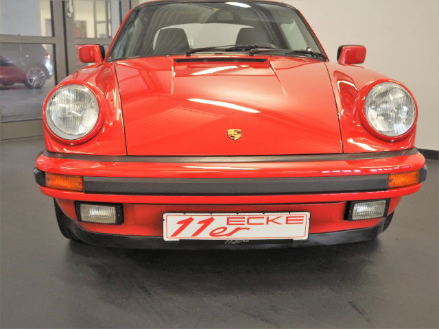 Porsche 911 Carrera 3.2 (US)