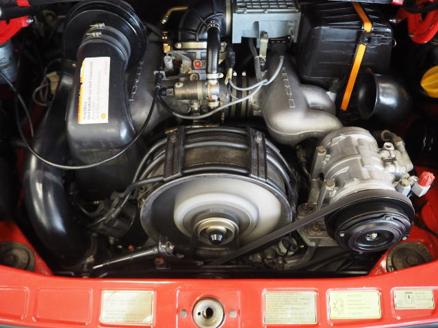 Porsche 911 Carrera 3.2 (US)