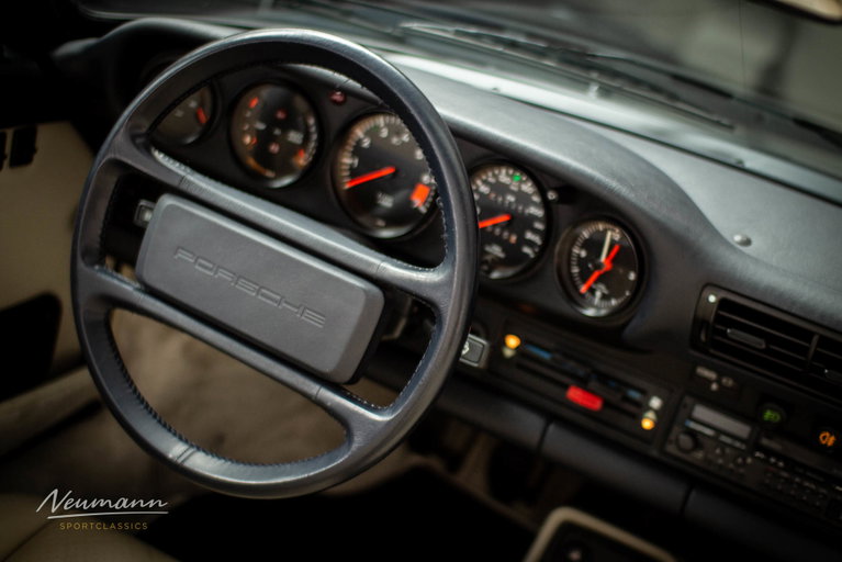 Porsche 911 Carrera 3.2