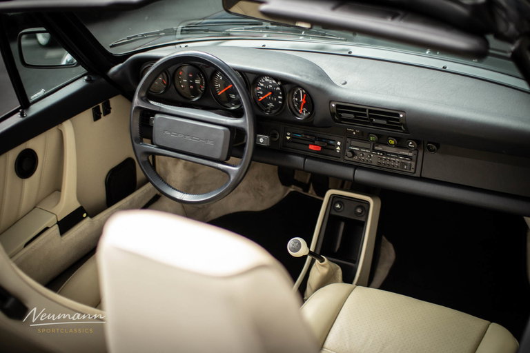 Porsche 911 Carrera 3.2