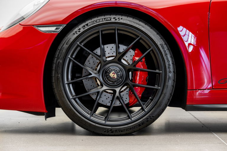 Porsche 991.2 Carrera 4 GTS