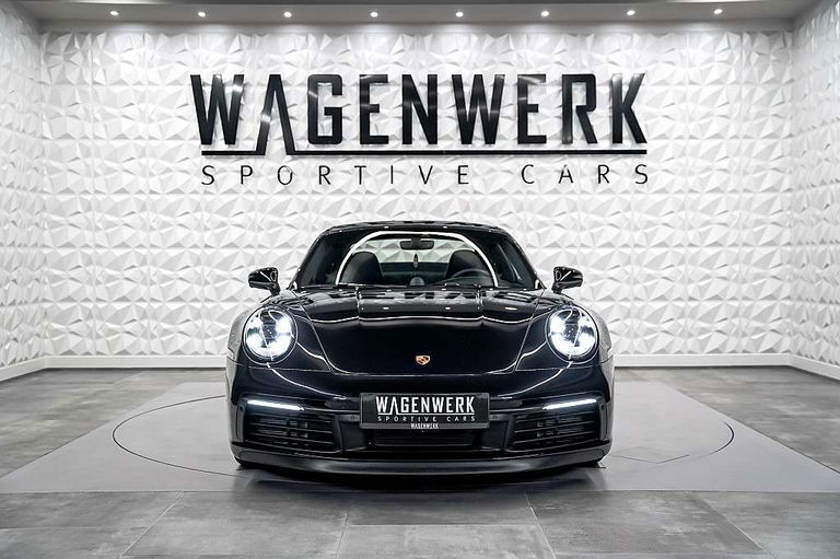 Porsche 992 Carrera 4S