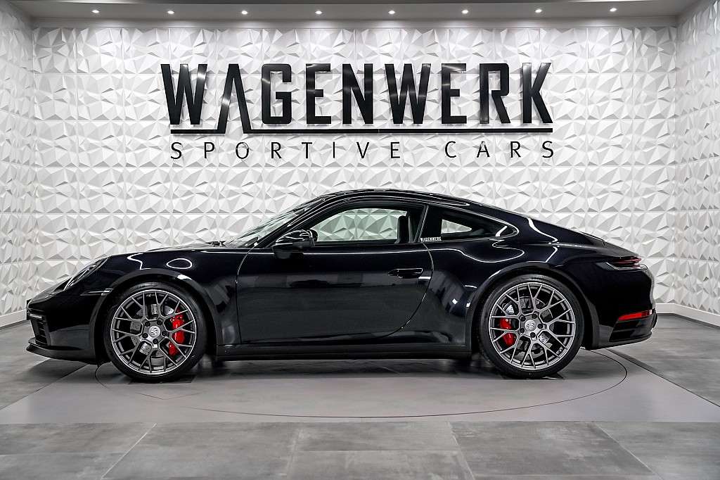 Porsche 992 Carrera 4S