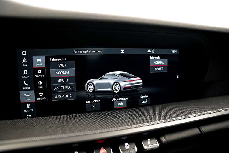 Porsche 992 Carrera 4S