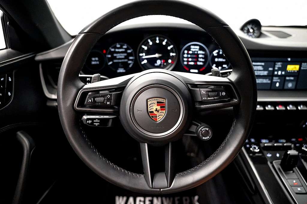 Porsche 992 Carrera 4S