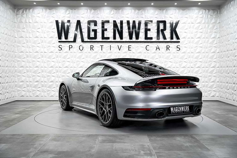 Porsche 992 Carrera 4S