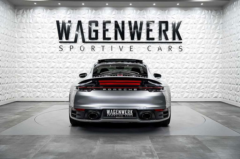 Porsche 992 Carrera 4S