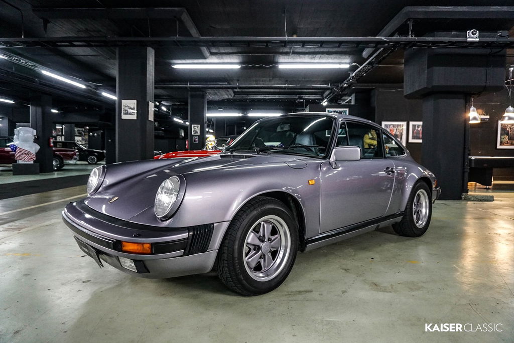 Porsche 911 Carrera 3.2