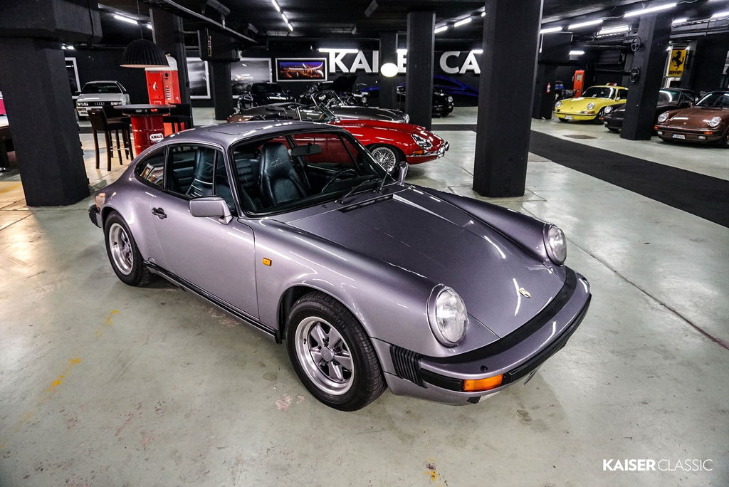 Porsche 911 Carrera 3.2