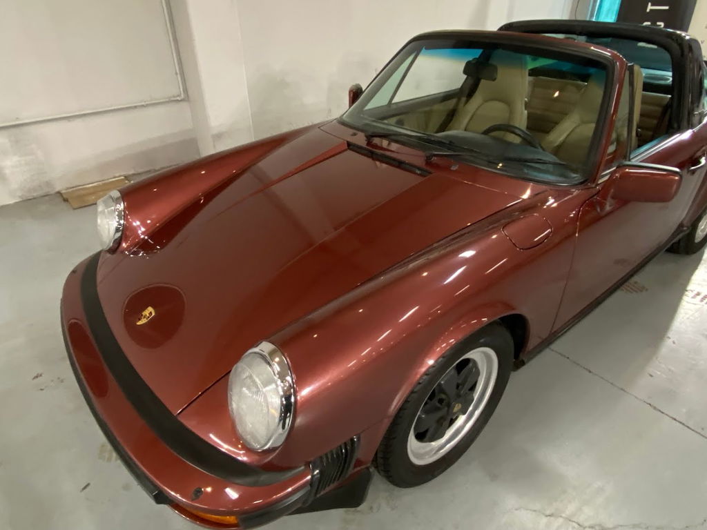 Porsche 911 Carrera 3.2 (US)