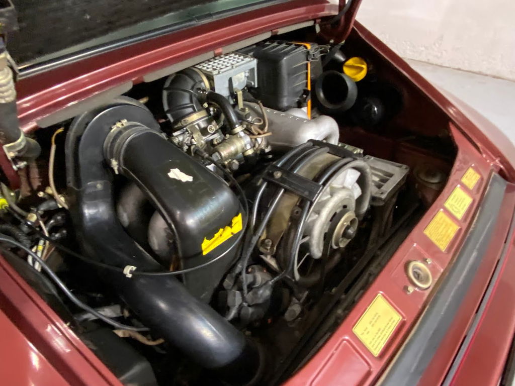 Porsche 911 Carrera 3.2 (US)