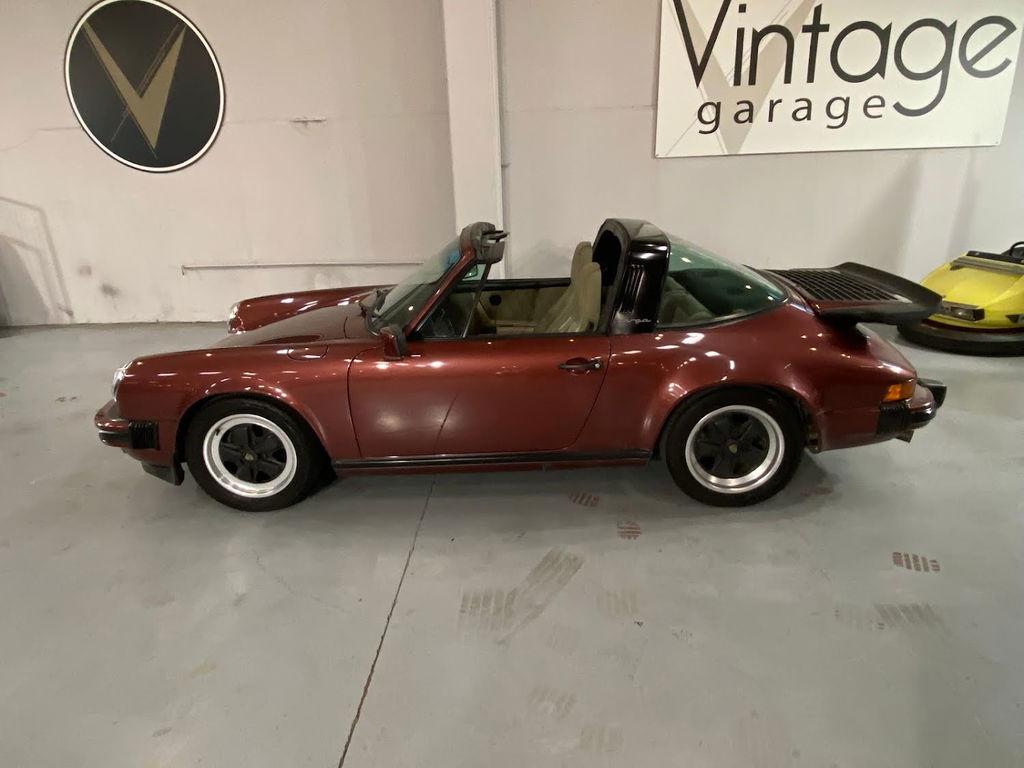 Porsche 911 Carrera 3.2 (US)