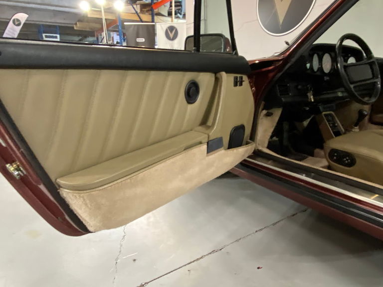 Porsche 911 Carrera 3.2 (US)