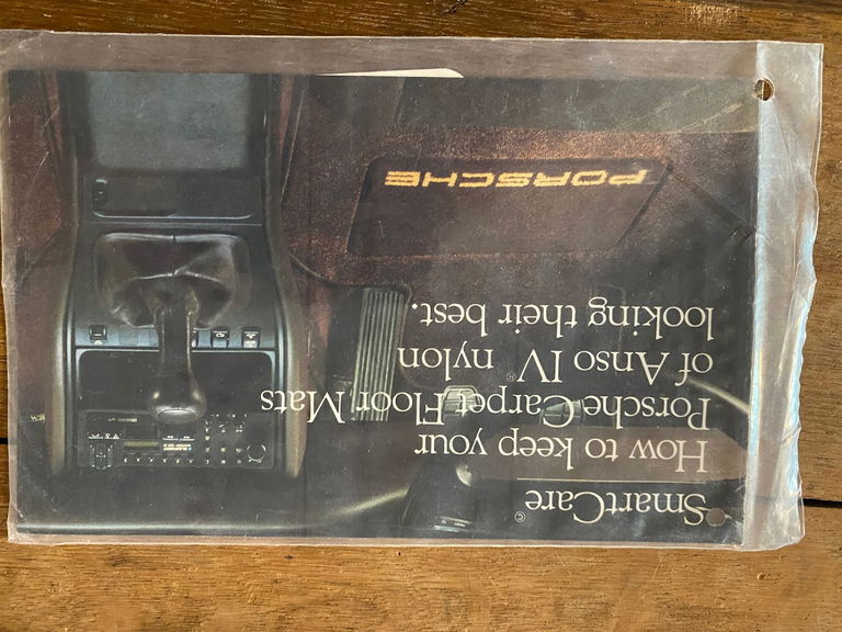 Porsche 911 Carrera 3.2 (US)