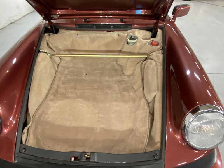 Porsche 911 Carrera 3.2 (US)