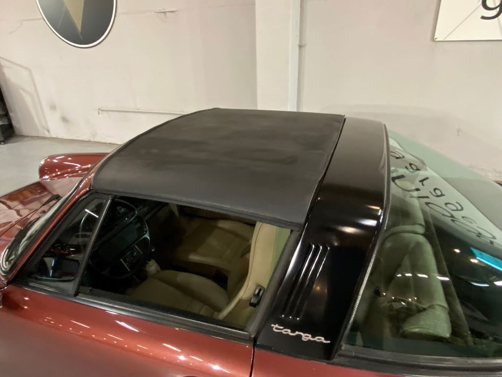 Porsche 911 Carrera 3.2 (US)