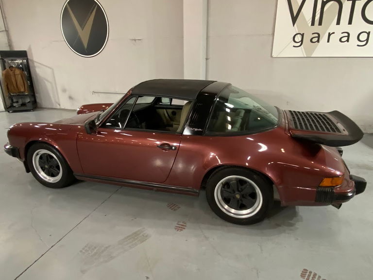 Porsche 911 Carrera 3.2 (US)