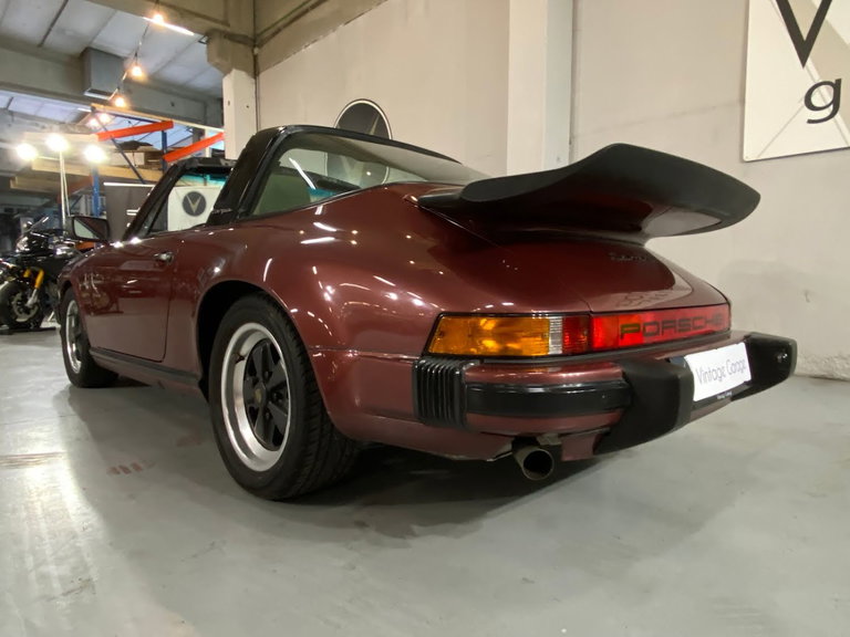 Porsche 911 Carrera 3.2 (US)