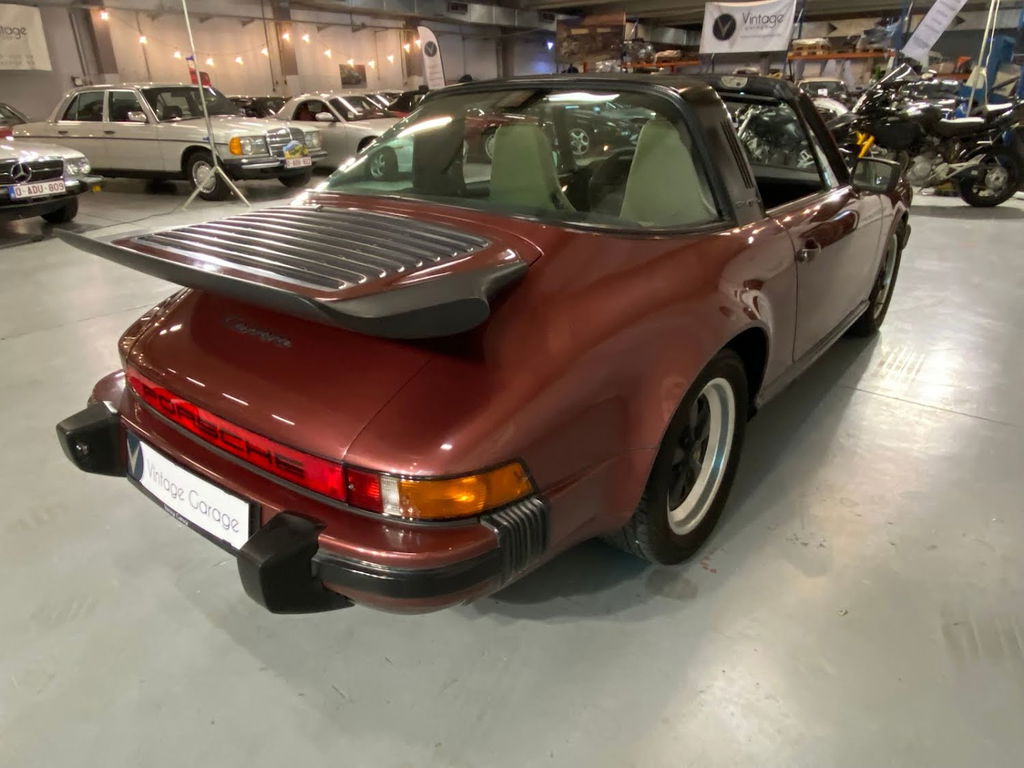 Porsche 911 Carrera 3.2 (US)