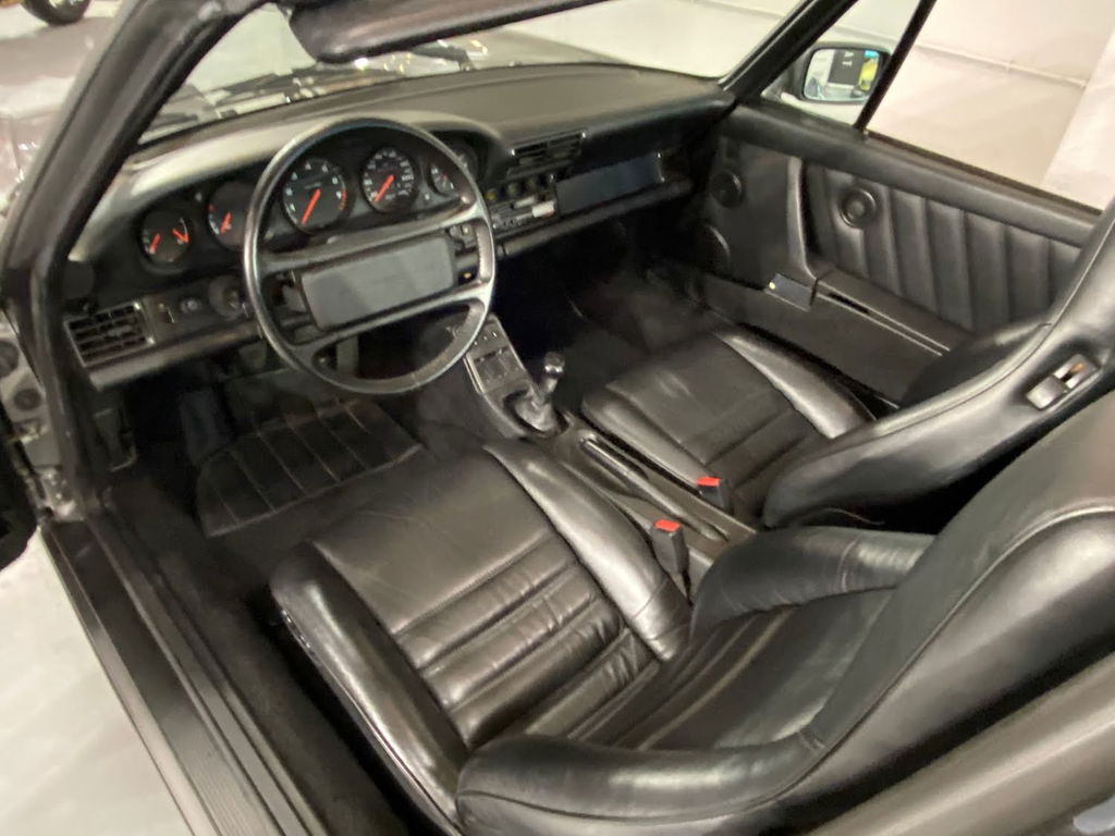 Porsche 964 Carrera 4