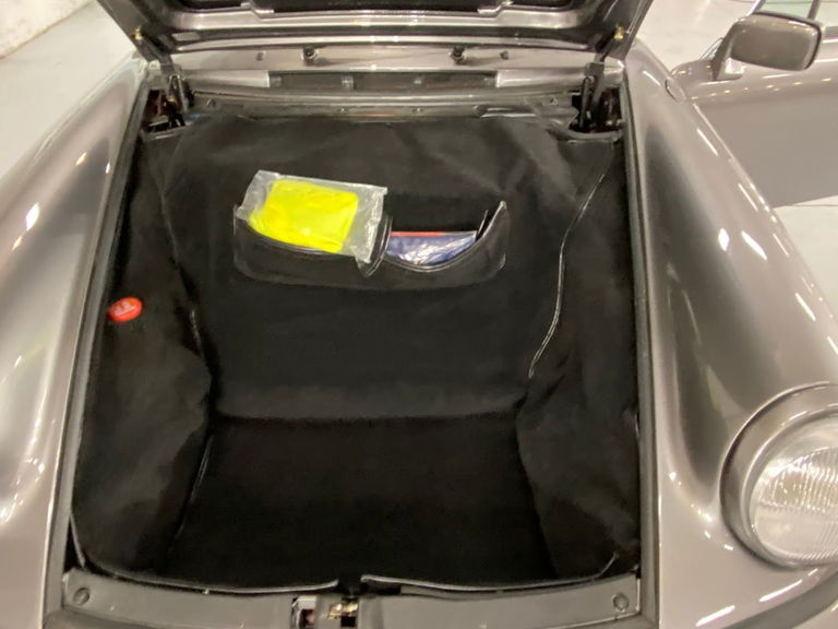 Porsche 964 Carrera 4