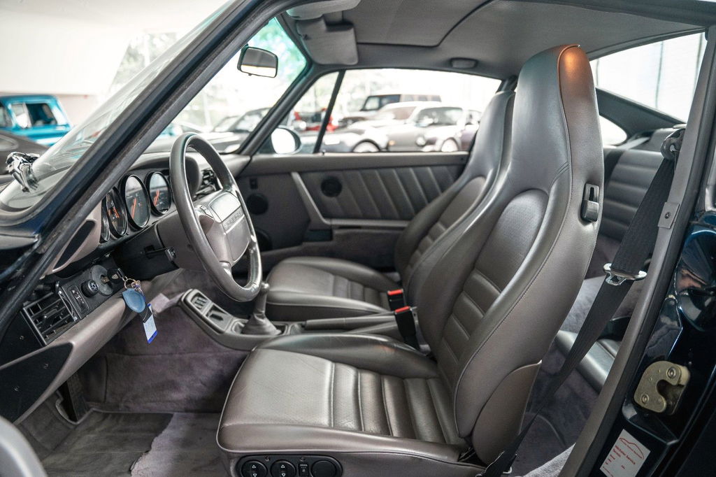 Porsche 964 Carrera 2