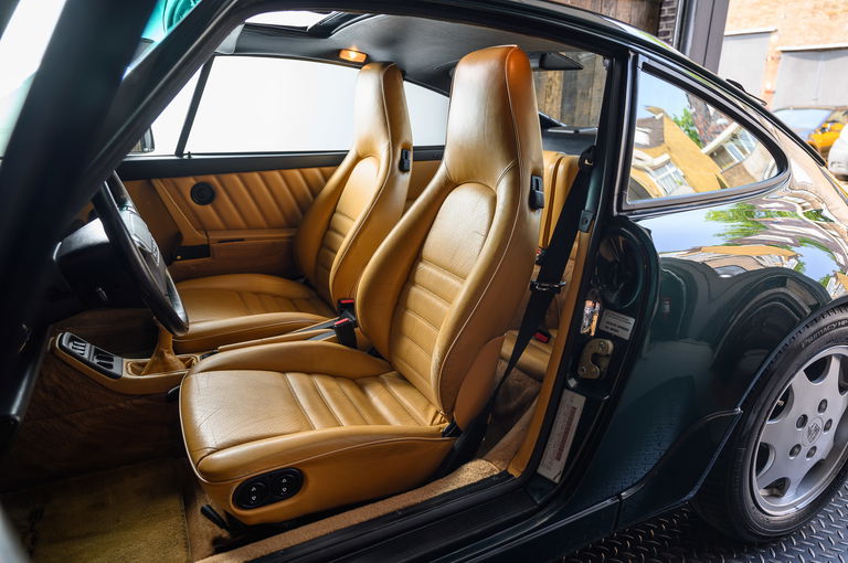 Porsche 964 Carrera 4