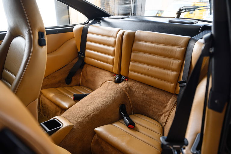 Porsche 964 Carrera 4