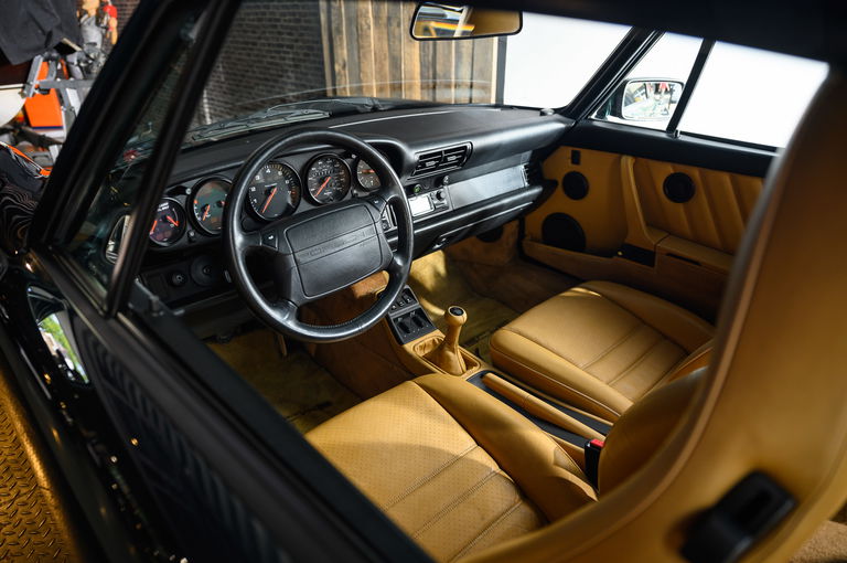 Porsche 964 Carrera 4