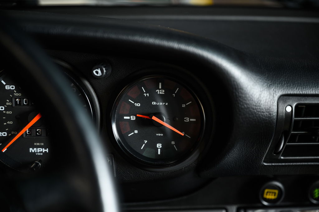 Porsche 964 Carrera 4