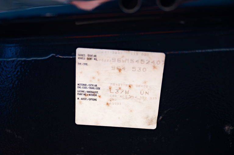 Porsche 964 Carrera 4