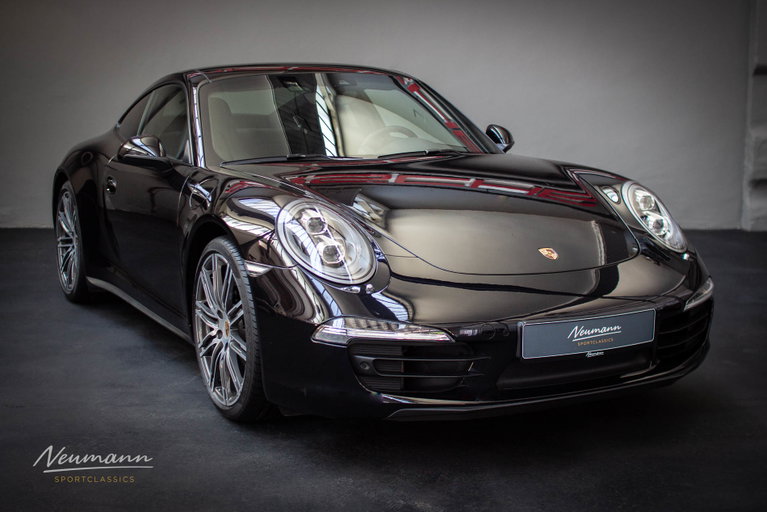 Porsche 991 Carrera 4 Black Edition