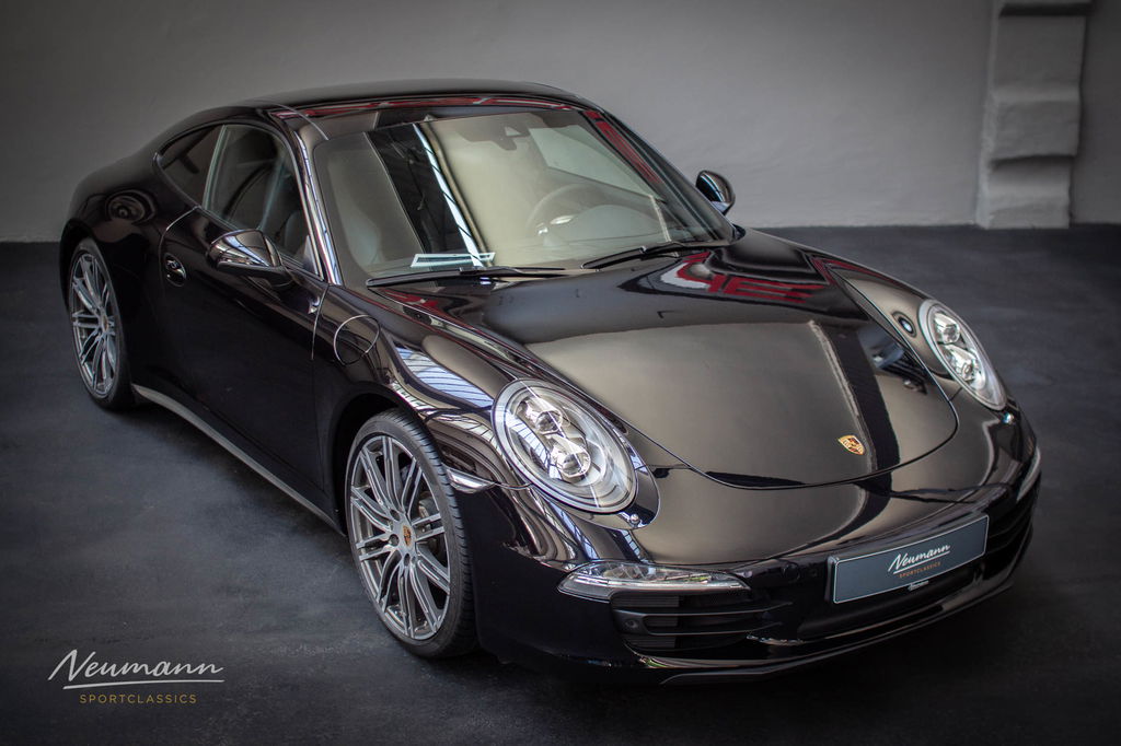 Porsche 991 Carrera 4 Black Edition