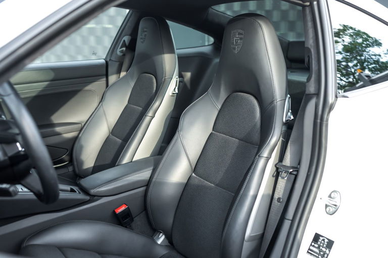 Porsche 991 GT3 Touring