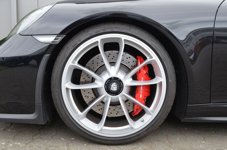 Porsche 991 GT3 Touring