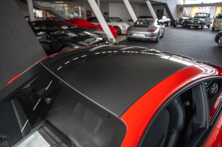 Porsche 992 GT3 Touring