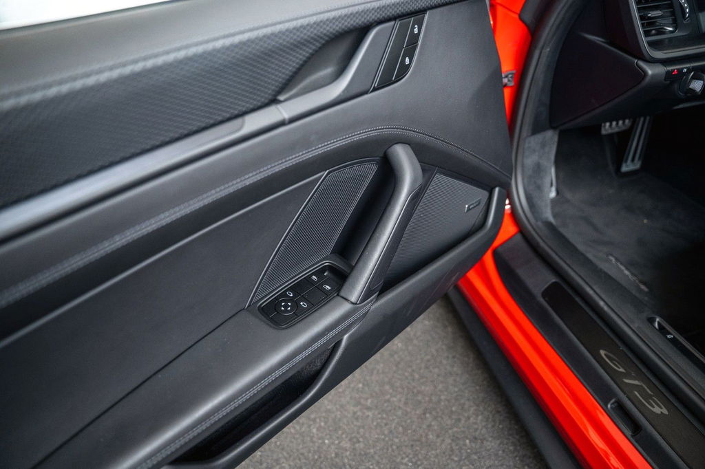 Porsche 992 GT3 Touring