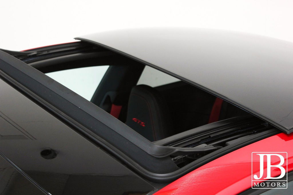 Porsche 992 Carrera GTS