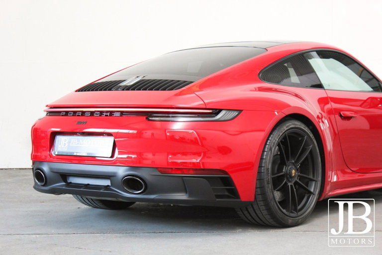 Porsche 992 Carrera GTS
