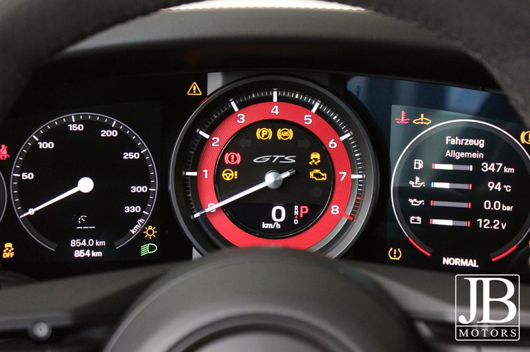 Porsche 992 Carrera GTS