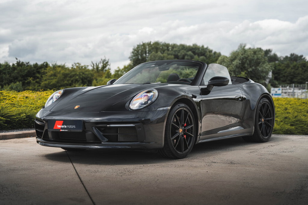 Porsche 992 Carrera 4S