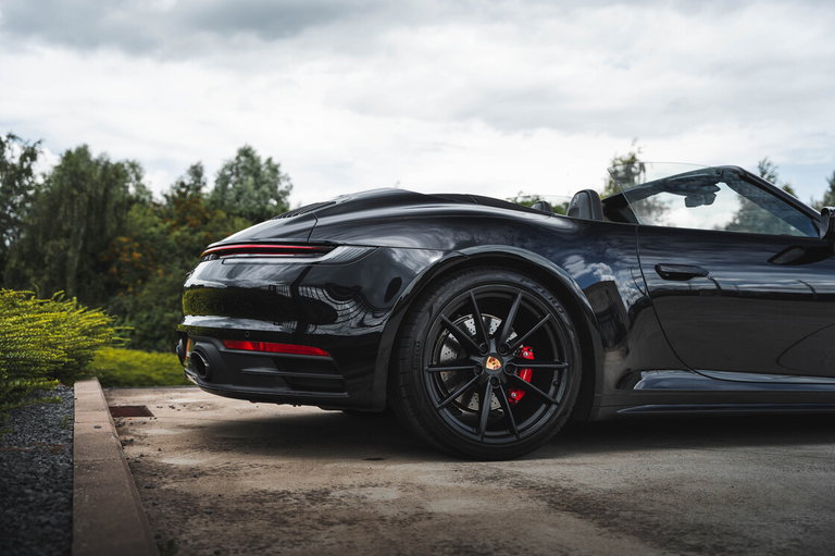 Porsche 992 Carrera 4S