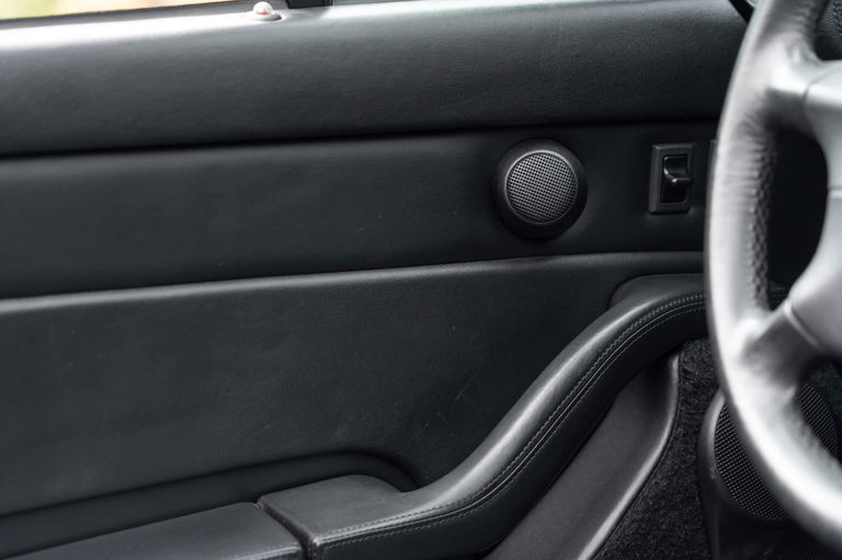 Porsche 993 Carrera 4