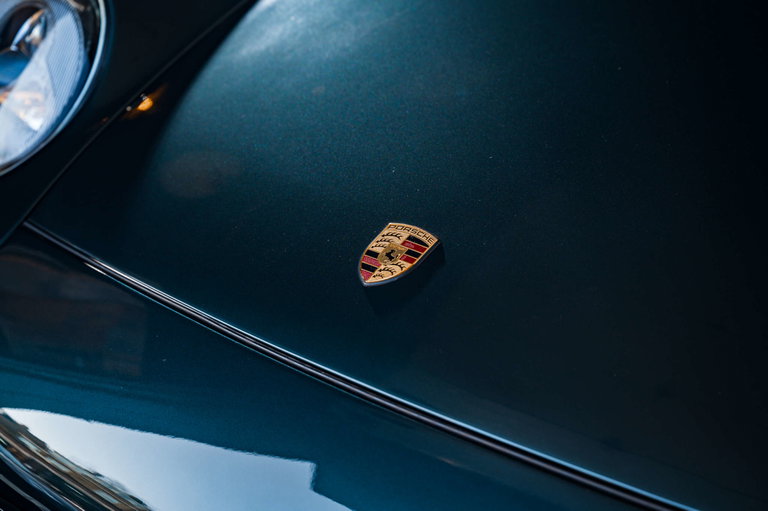 Porsche 993 Carrera 4